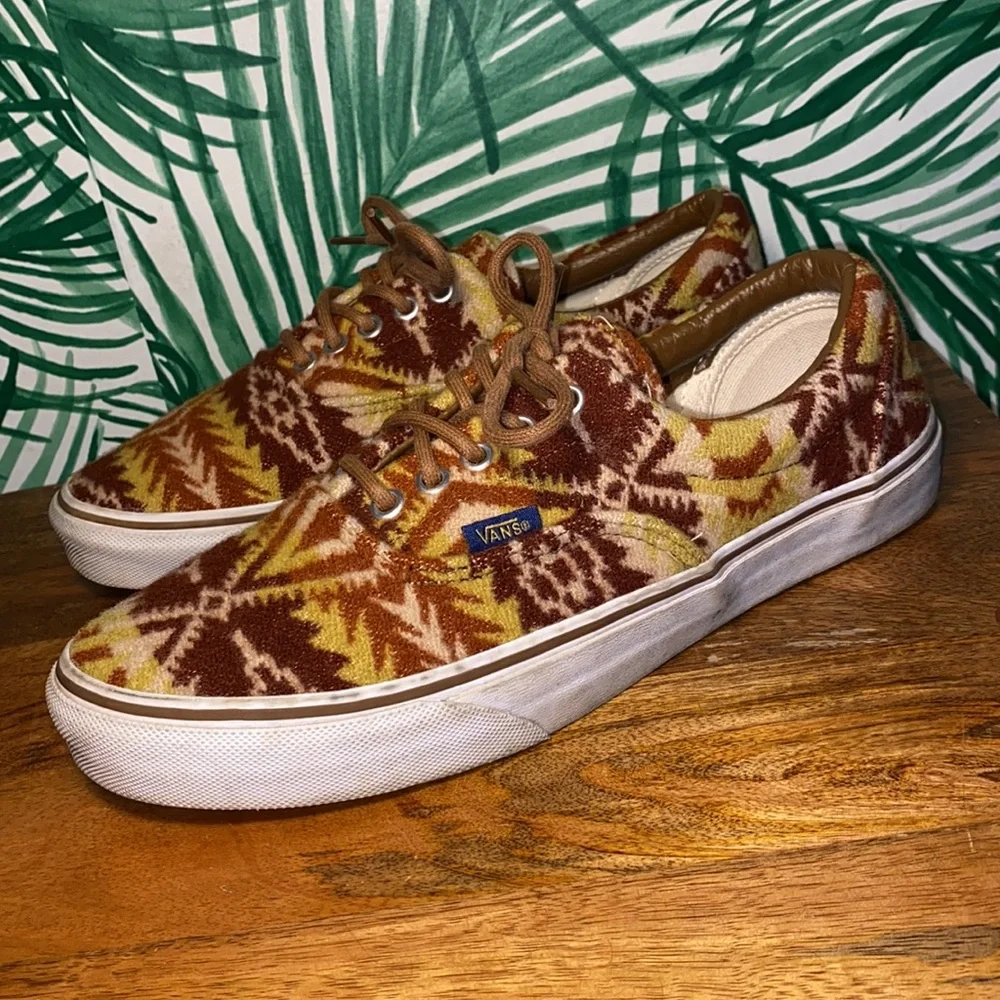 Vans X Pendleton Tribal Aztec Wool Classic Sneakers Men’s 9 - Picture 3 of 10